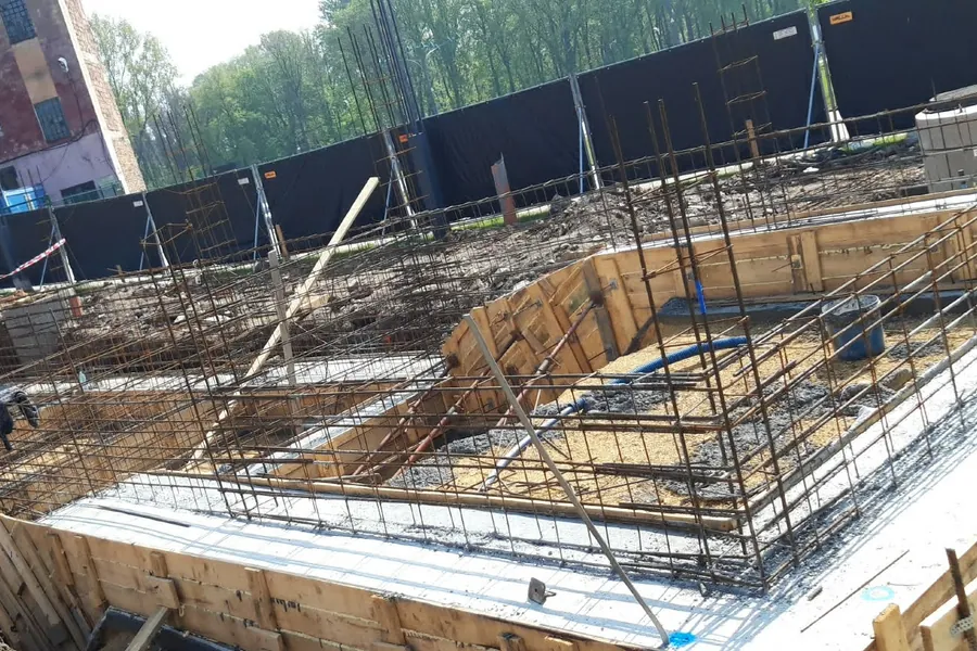 Zbrojenie i szalunek fundamentów pod nową pompownię — Katowice